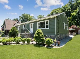 76 W Hartsdale Ave, Hartsdale, NY 10530