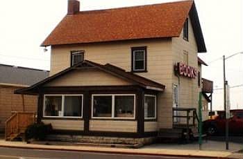 1st image of 4031 Main St