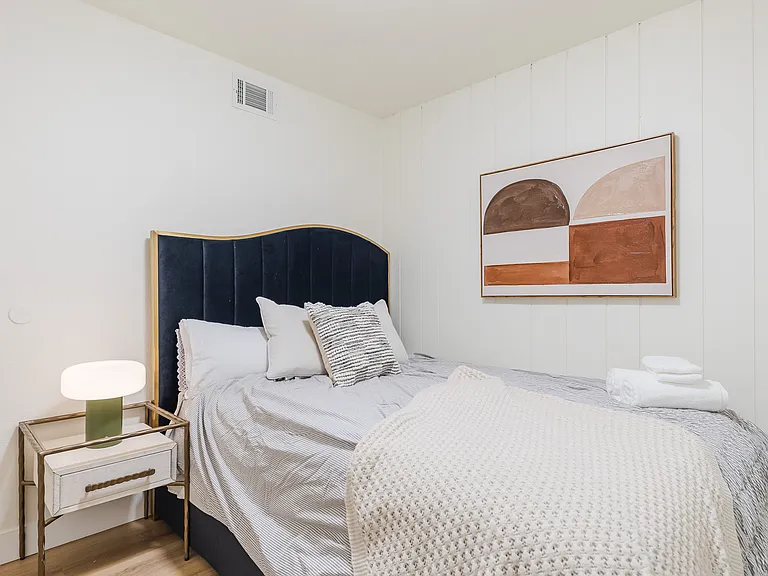 2503 Sierra Leone Ave — Photo 32