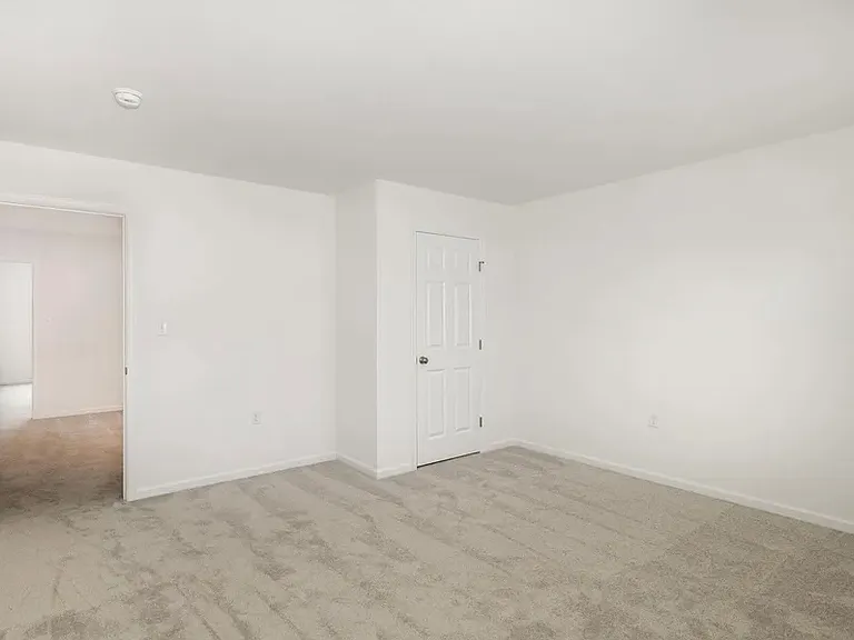 7884 Briarwood Dr — Photo 23