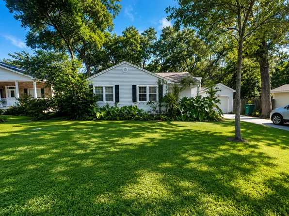12 Plew Ave, Shalimar, FL 32579
