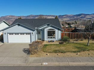 240 Deborah Dr, Talent, OR 97540