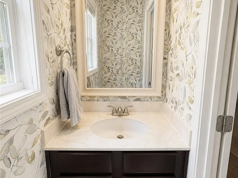 218 Himalayan Rd — Photo 12