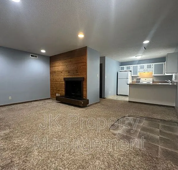 3516 11th Ave S #10 — Photo 4