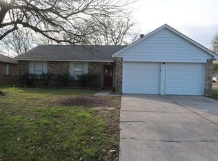 301 Meadow Wood Ct, League City, TX 77573