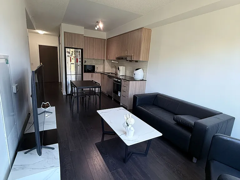 268 Buchanan Dr #212W — Photo 9