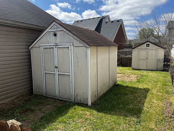 3rd image of 11206 Sandwood Pl