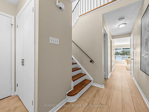 4th image of 6 Elmvale Ave