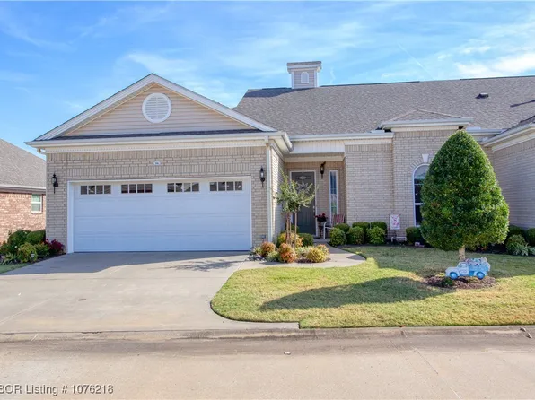 16 Jeffrey Way, Fort Smith, AR 72903