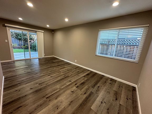 5th image of 8350 Davona Dr