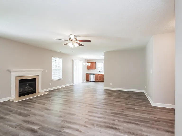 11109 Nolet Ct — Photo 3