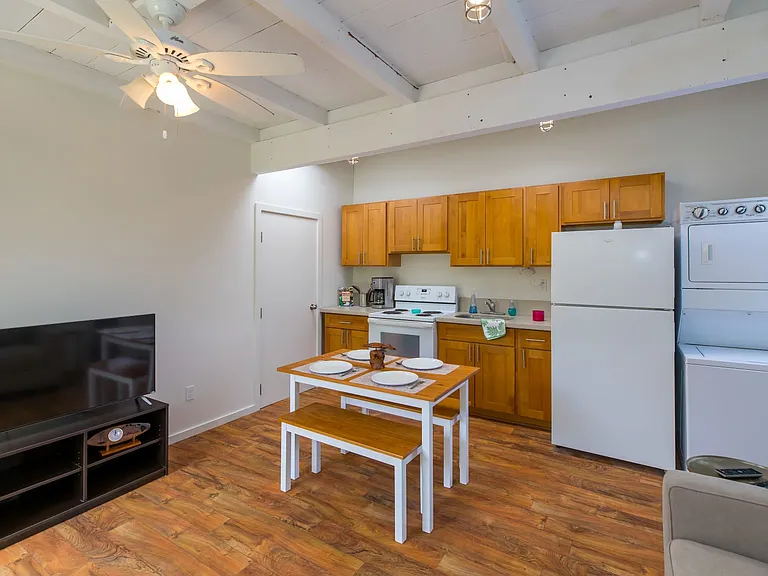 146A Maluniu Ave #A — Photo 10