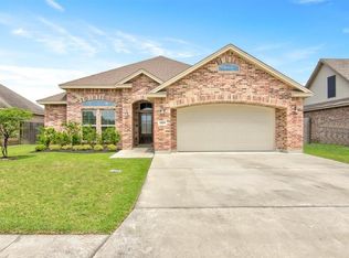 6865 Woodridge Dr, Lumberton, TX 77657