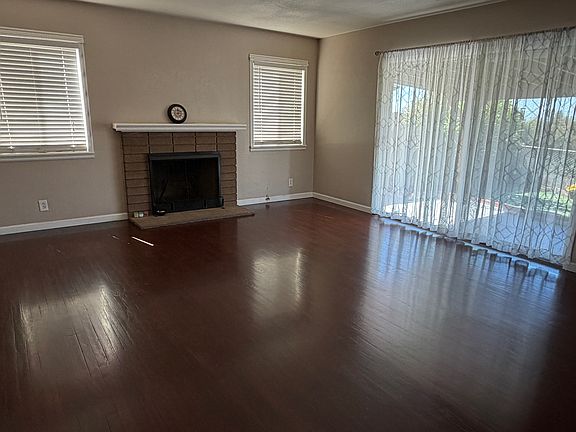 2nd image of 752 56th St