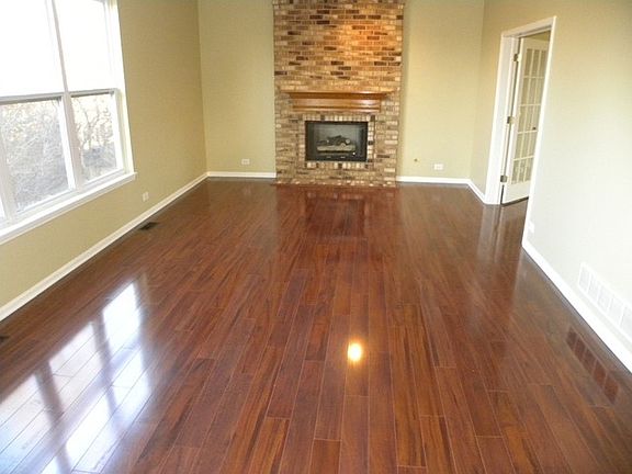 3rd image of 6 Winddance Dr