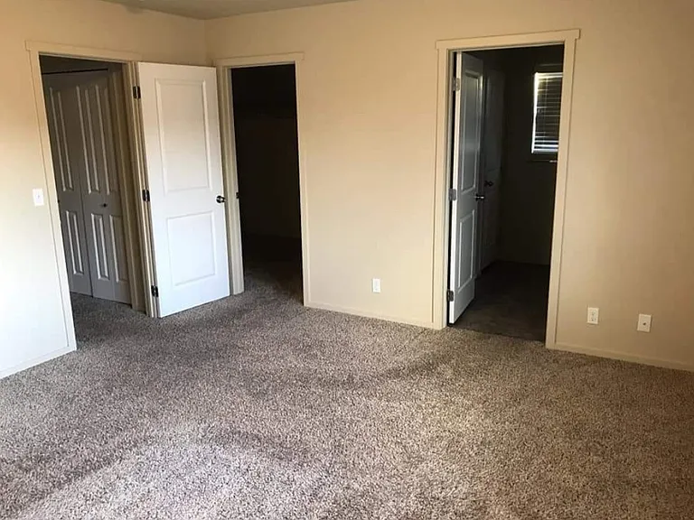2701 N Glidden St #B — Photo 7