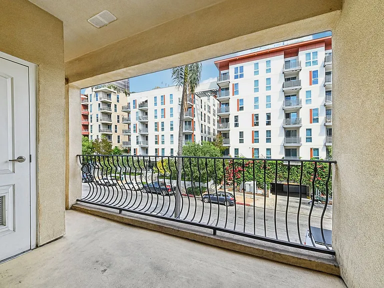 Berendo Terrace Apartment Homes — Photo 5