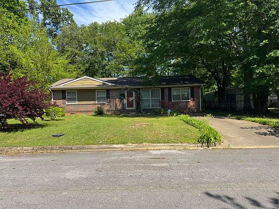2nd image of 705 3rd Pl