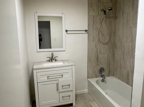 25 Wilson Ln #A, Tijeras, NM 87059