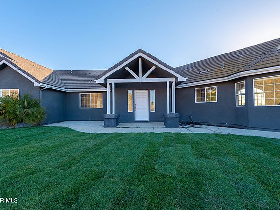 4th image of 2055 Loma Dr