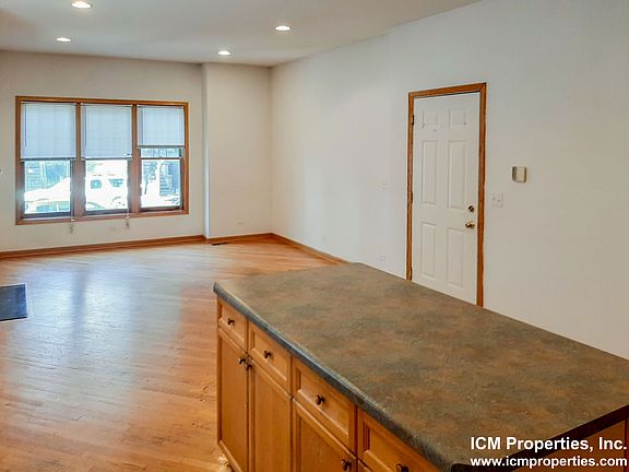 3rd image of 2723 N Wayne Ave #1N