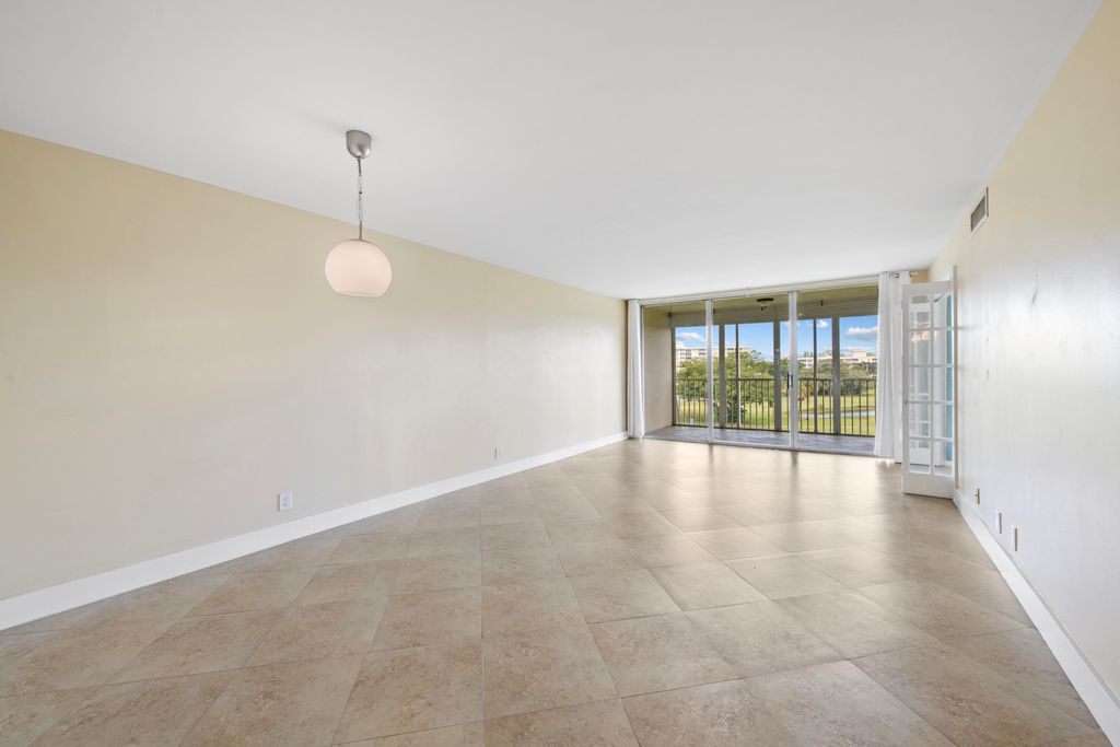 2851 S PALM AIRE Drive #503, photo 4