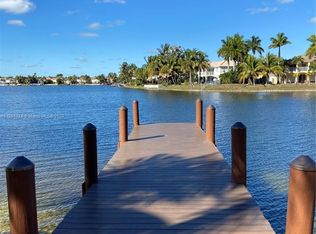 10700 NW 66th St APT 305, Doral, FL 33178