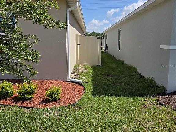 4th image of 559 Wayland Dr