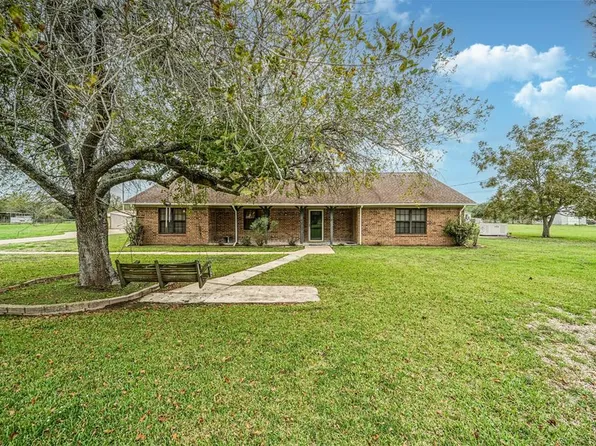 3018 Indian Acres Street, Alvin, TX 77511