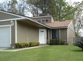 1377 Ellis Trace Dr W, Jacksonville, FL 32205