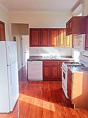 Rented by Besmatch Real Estate Inc | media 34