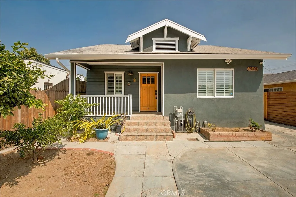 4 bed, 1820 sqft, $3,495 — Photo 1