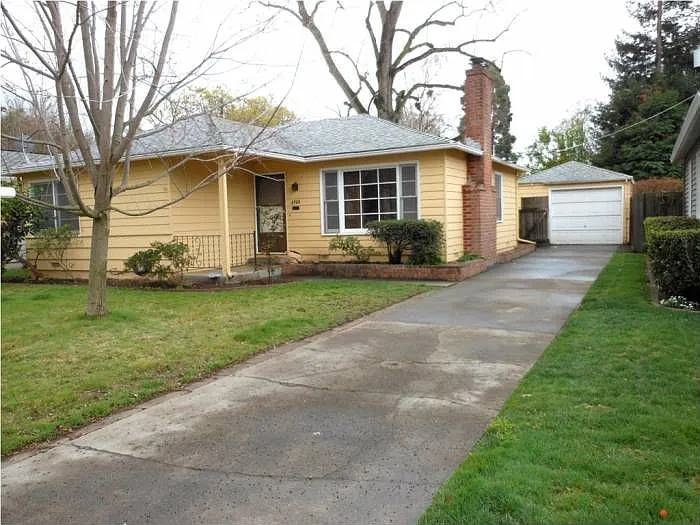 4906 Reid Way photo 1