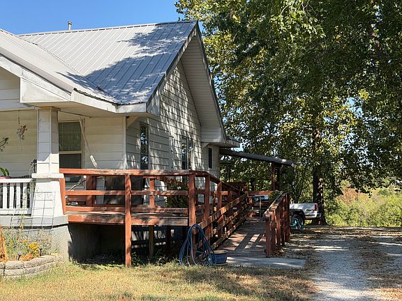 5th image of 290 Greentown Road