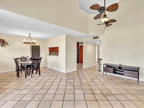5th image of 11528 Terra Bella Boulevard