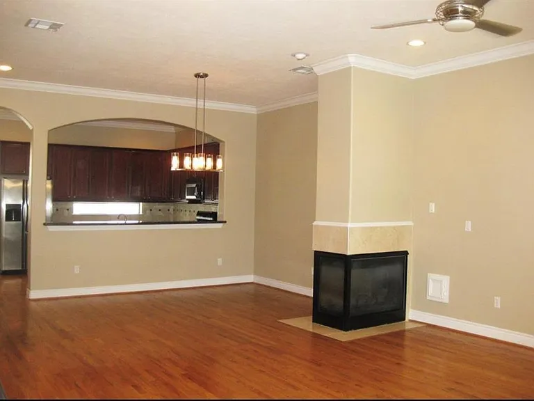 1623 Stuart St — Photo 9