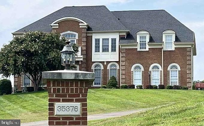 2nd image of 35376 Glencoe Ct