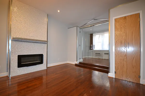 Rented by ALTER REALTY CO INC | media 26