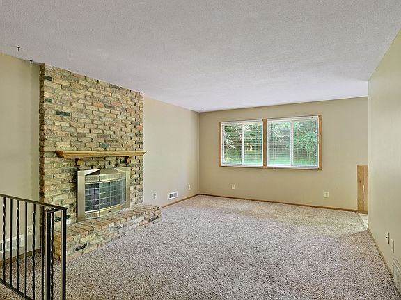 5th image of 13459 Everest Ave