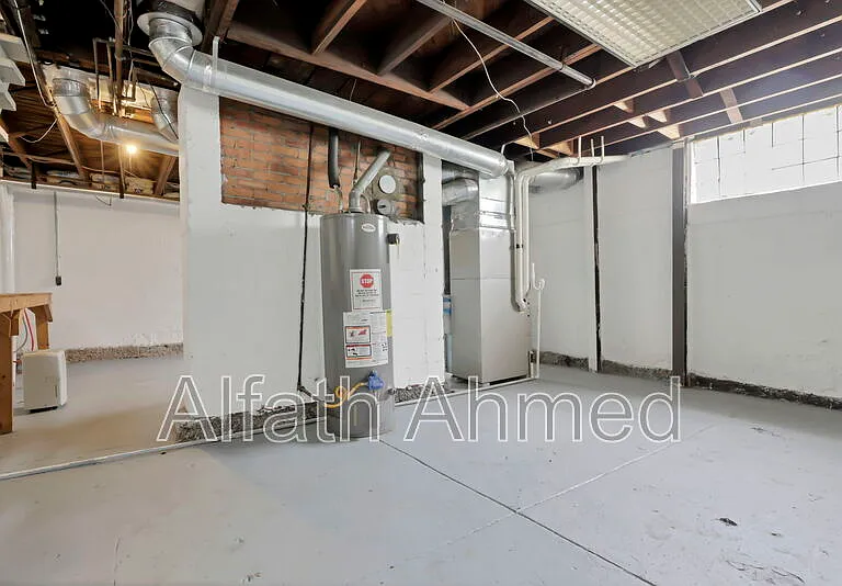 294 Wyandotte Ave — Photo 35