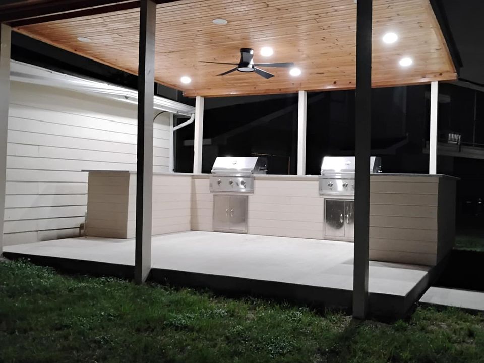BBQ at night