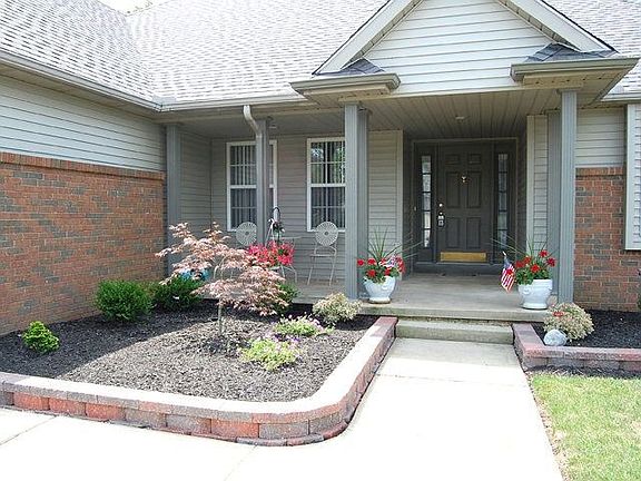 2nd image of 3161 Ponderosa Ave