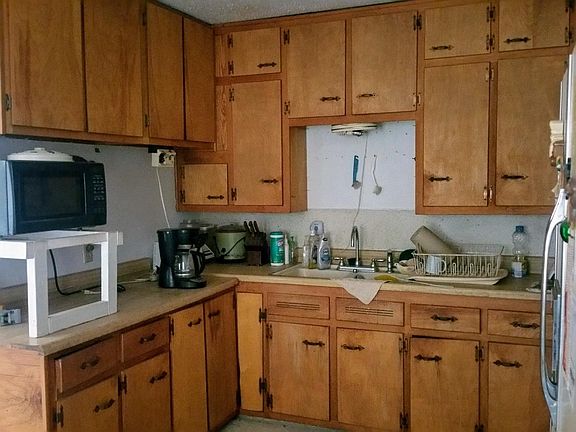 4th image of 504 Battery Rd