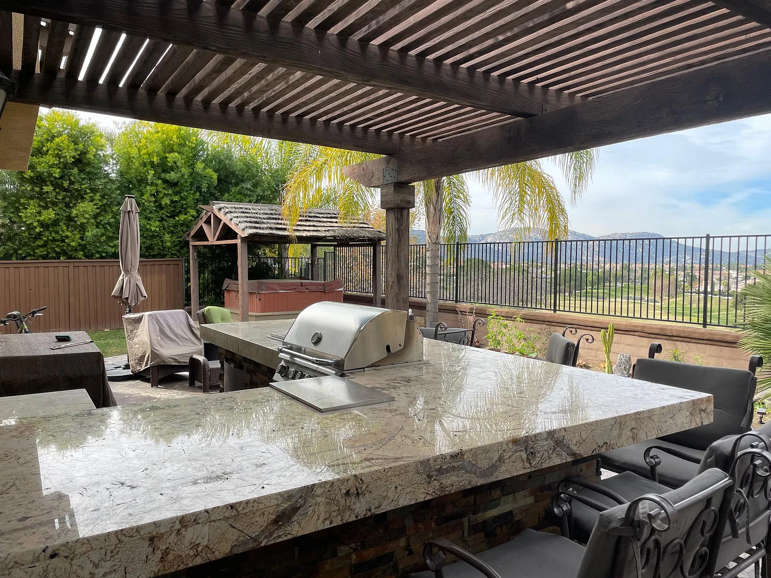3 bed, 2559 sqft, $3,950 — Photo 1