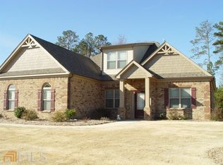 325 Legends Dr, Fayetteville, GA