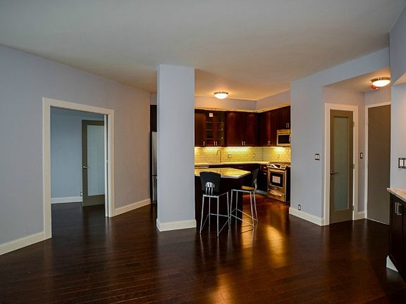 Living Room/Kitchen