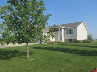 820 9th St NW, Perham, MN 56573