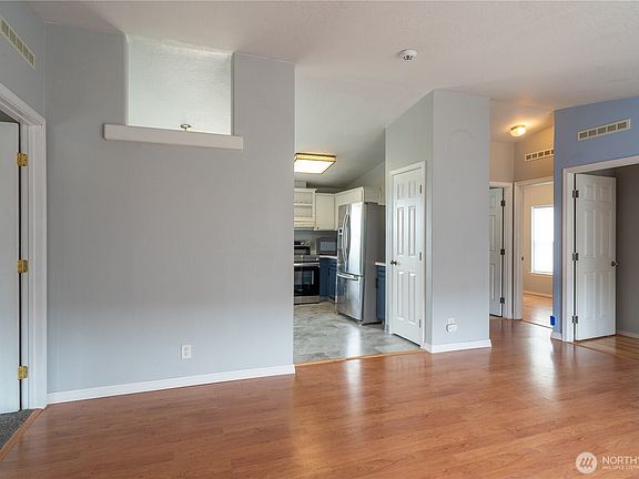 4th image of 7200 Terrace Avenue SE