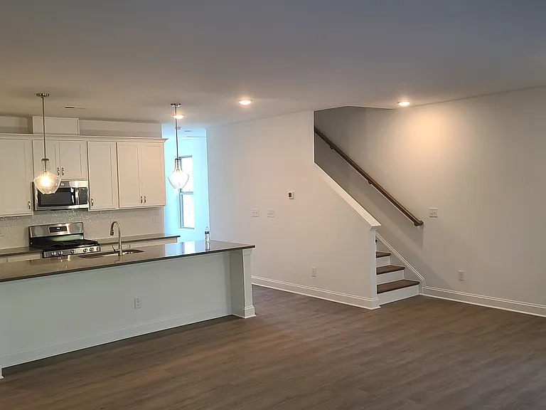 2067 Maggie Valley Dr — Photo 38
