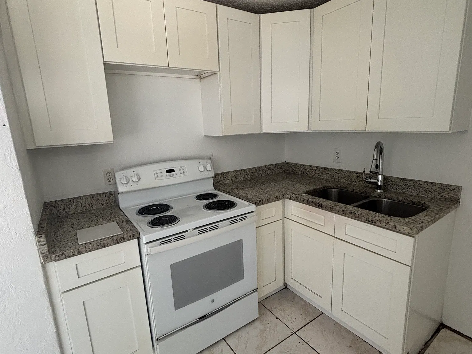 3 bed, 1388 sqft, $1,800 — Photo 4